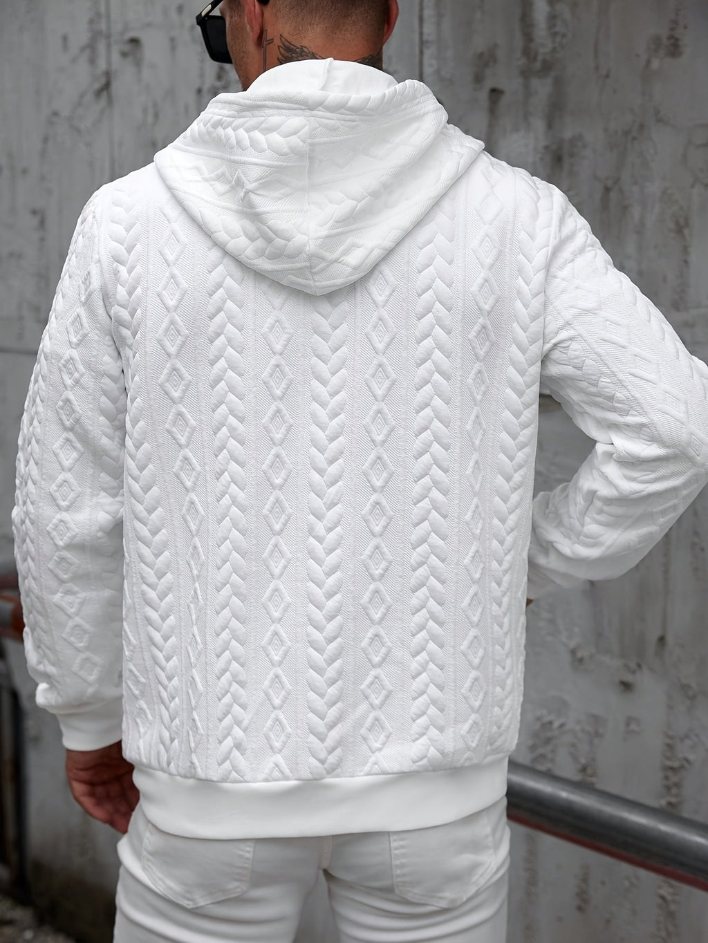 MEN'S GEOMETRIC KNIT HOODIE