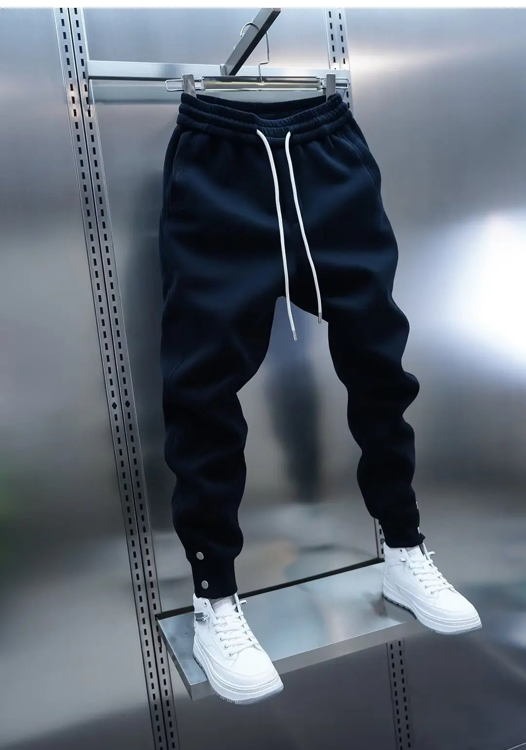 CASUAL TROUSERS WITH POCKETS